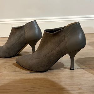 Gray booties/ ankle boots